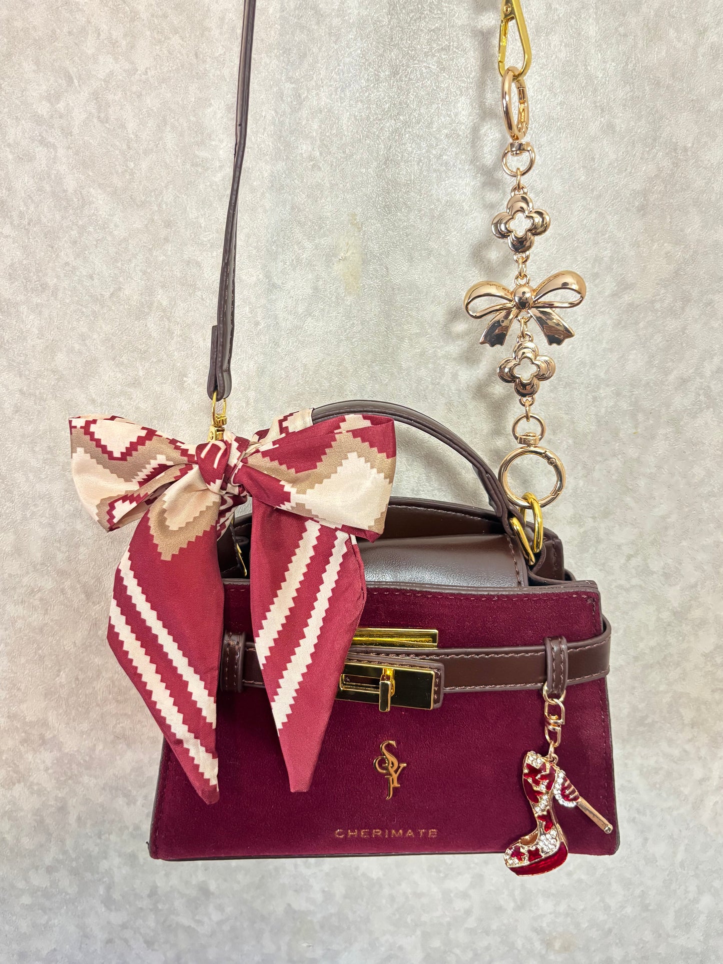 The Seasoned Velvet Mini 💋